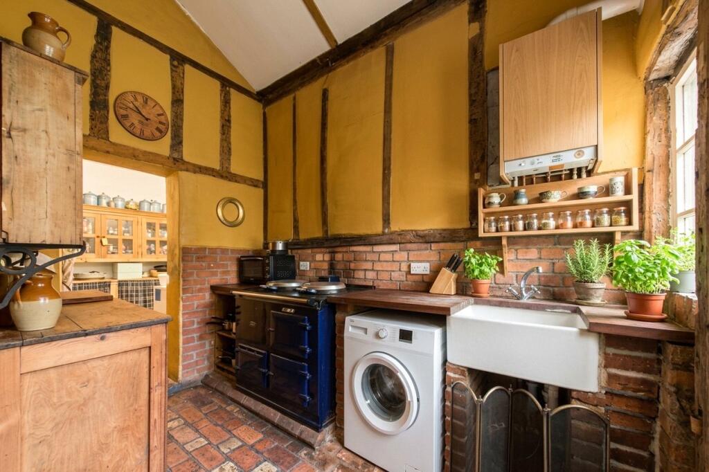 House in Harleston, Lushbush, Redenhall with Harleston - More