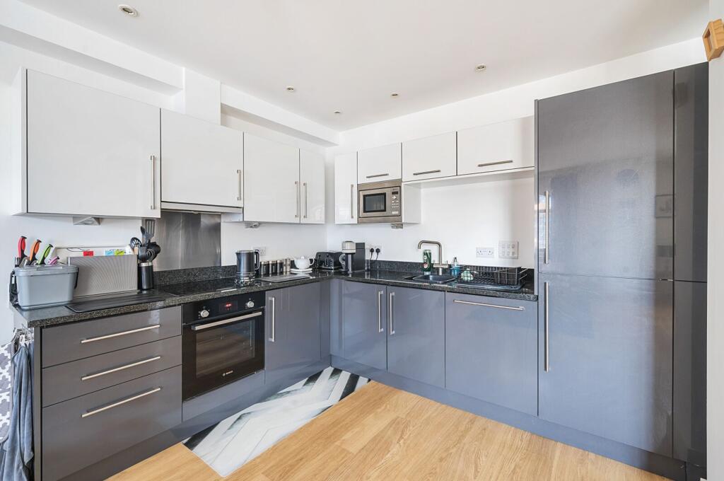 Apartment in London - View 5