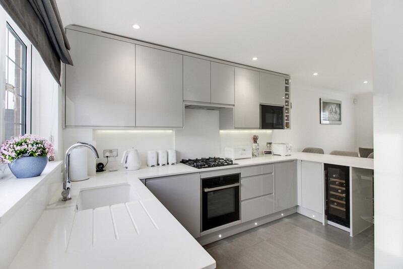 Thorpe Close, Wickford, Essex, SS12 photo 3