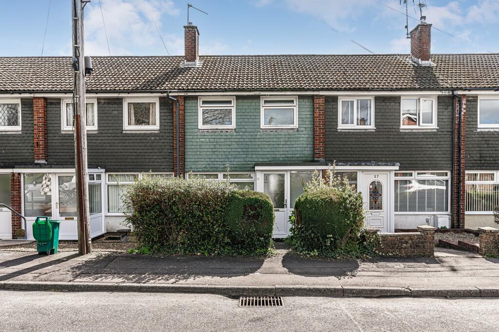 Main image of property: Ffordd Gerdinan, Tonteg, CF38