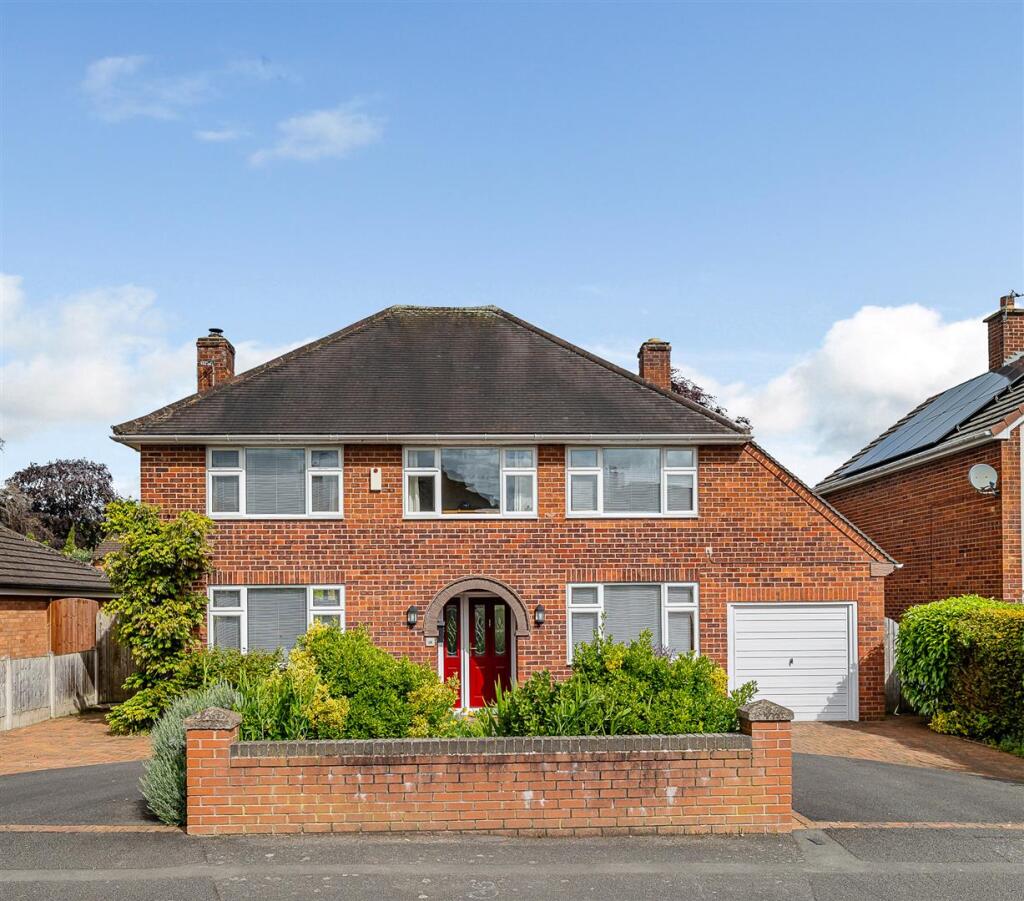 Main image of property: 16 New College Road, Shrewsbury, SY2 6PU