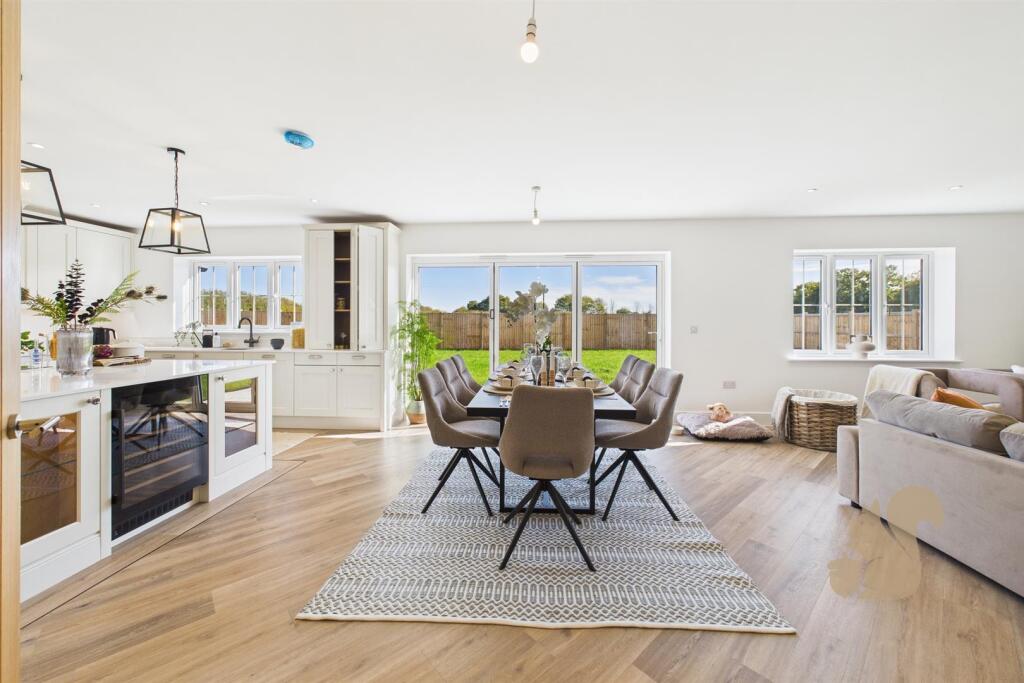 Plot 2, Hunters Grove, Felsted photo 2