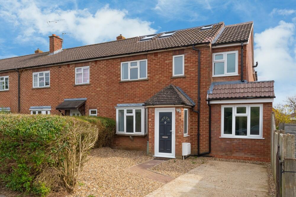 Main image of property: Sandycroft Road, Amersham, HP6