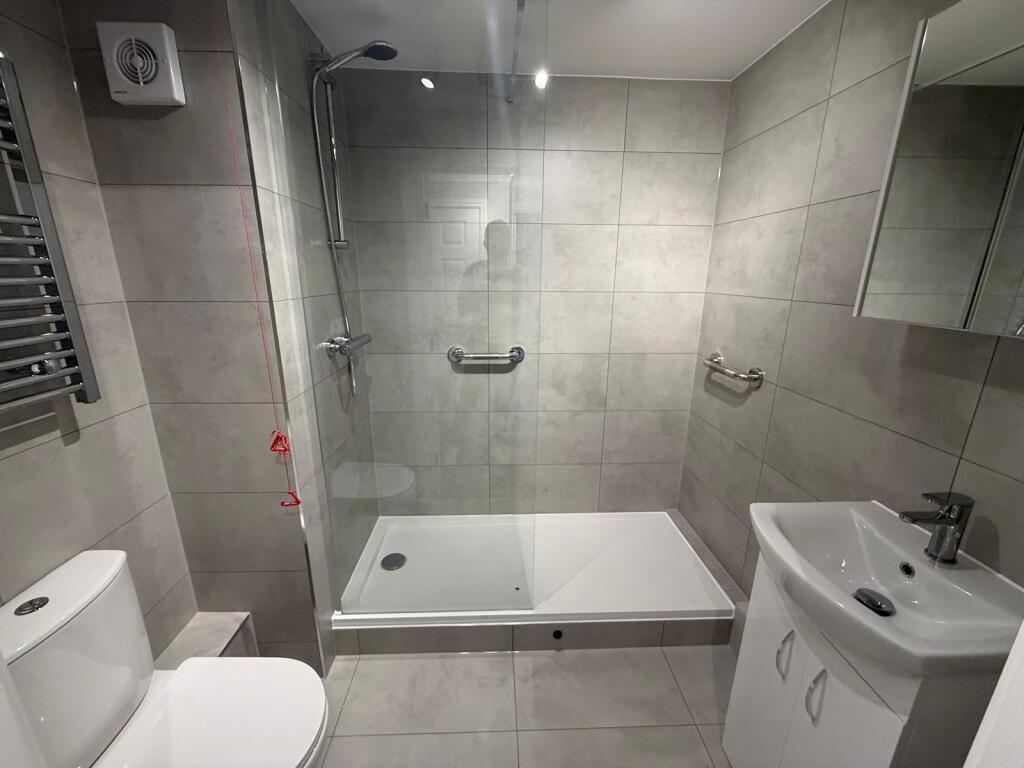 Apartment in Reading - View 5