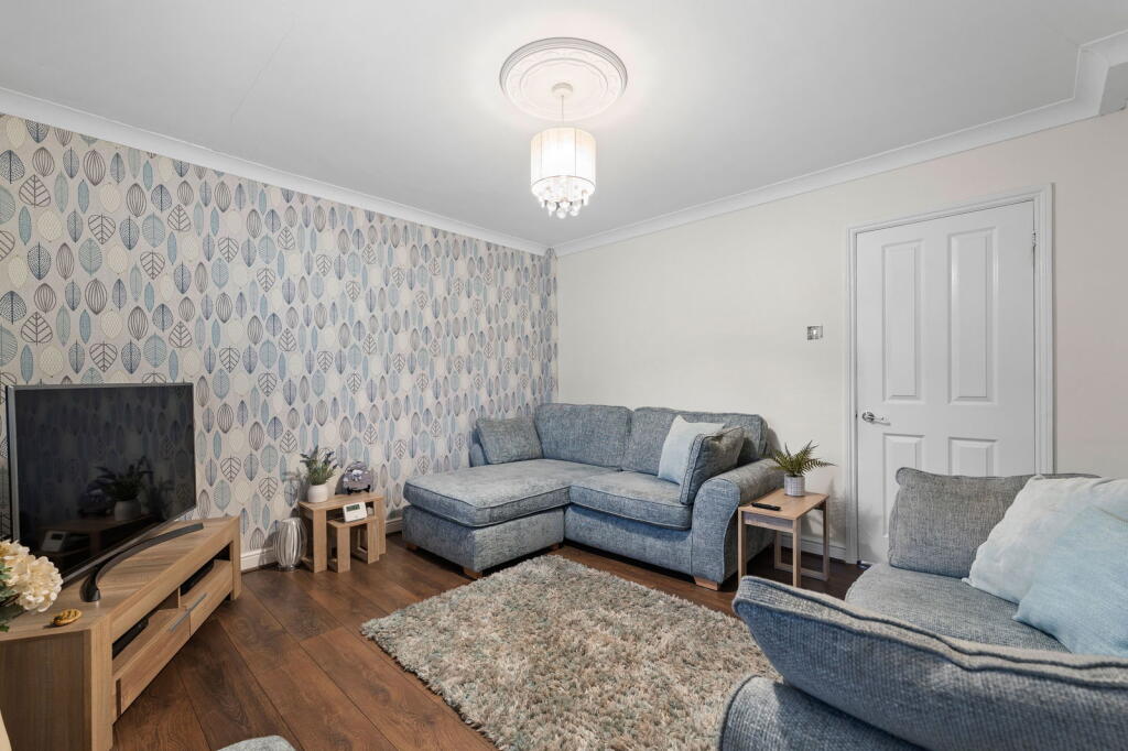 Waverley Avenue, Thurcroft, Rotherham, S66 9DG photo 2