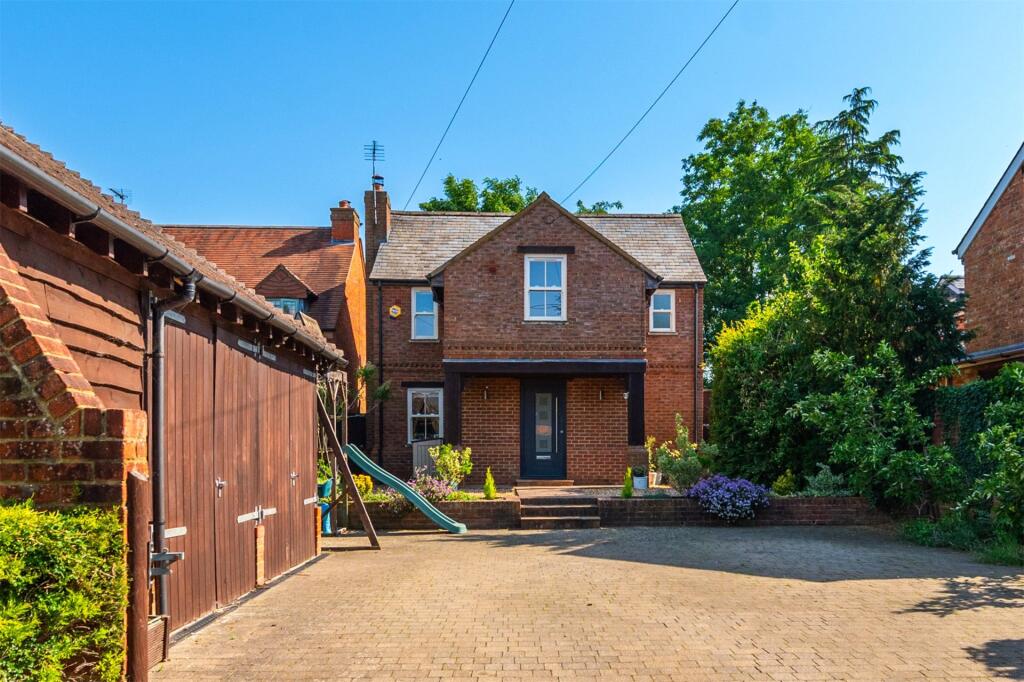 Main image of property: Hillesden Road, Gawcott, Buckingham, Buckinghamshire, MK18