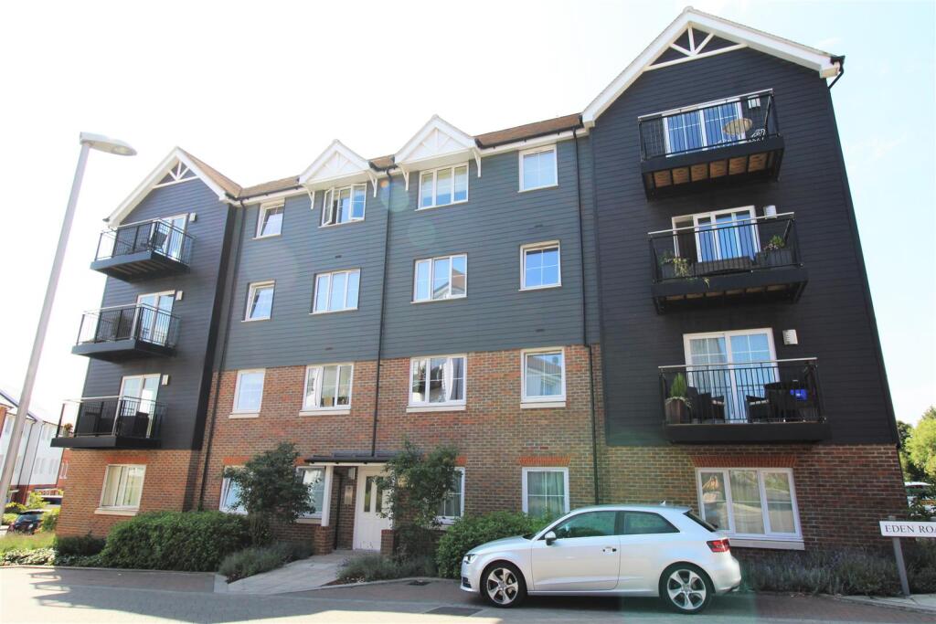 Main image of property: Dunton Green, Sevenoaks
