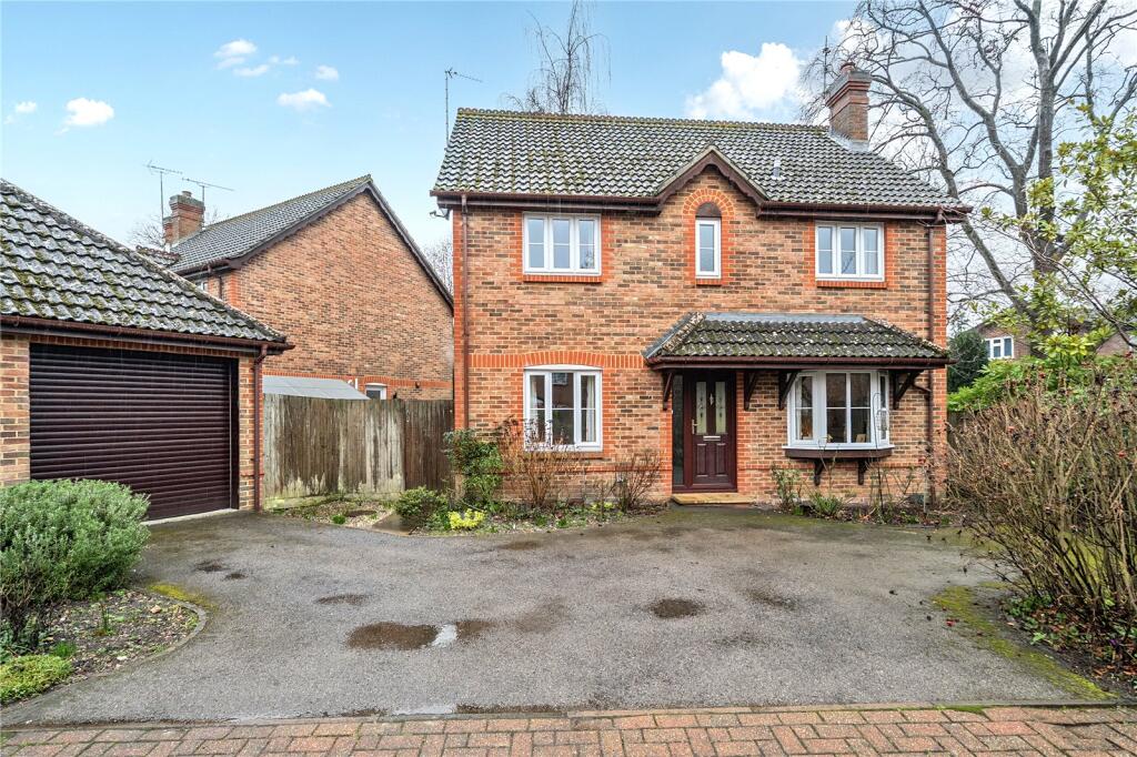 Main image of property: Winchcombe Close, Fleet, Hampshire