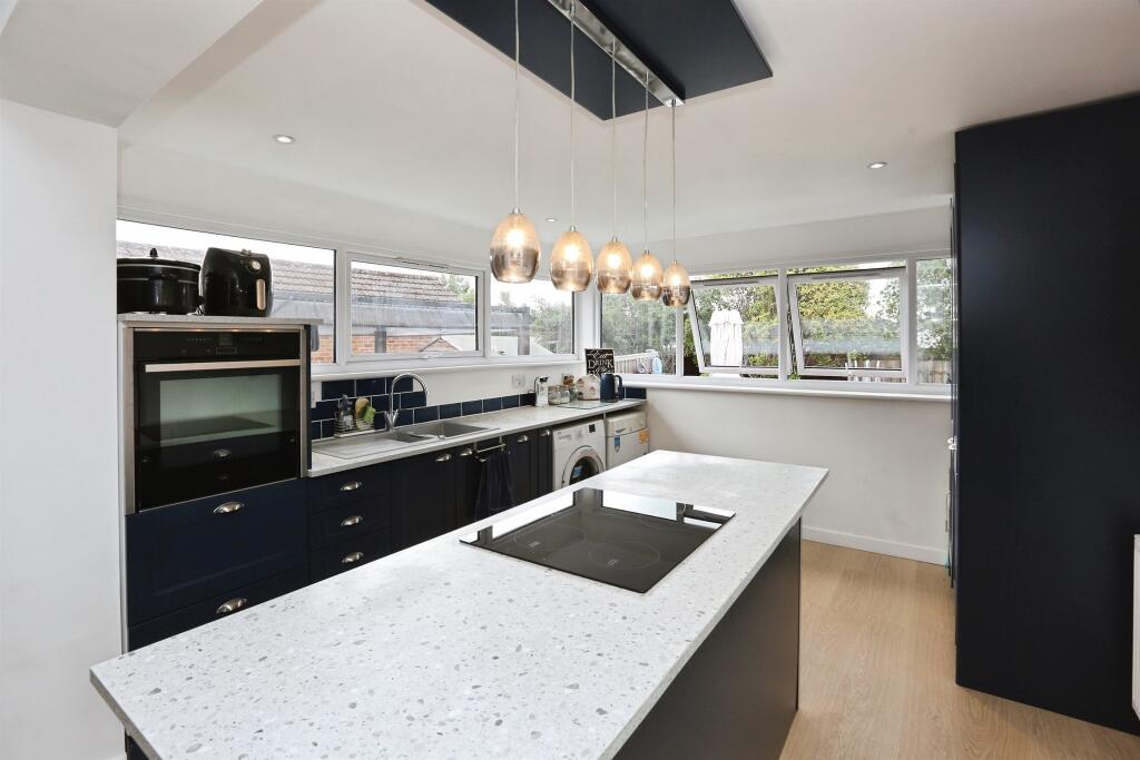 House in Southampton - View 4