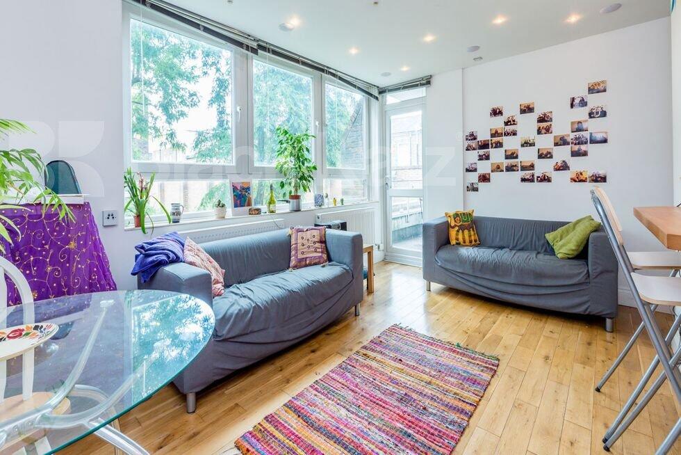 Main image of property: Kingsdown road, Archway N19