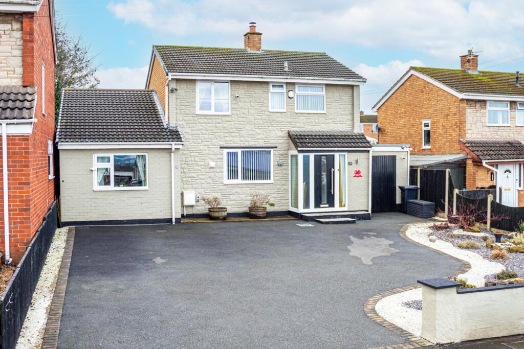 Main image of property: St. Davids Drive, deeside, CH5 4SR