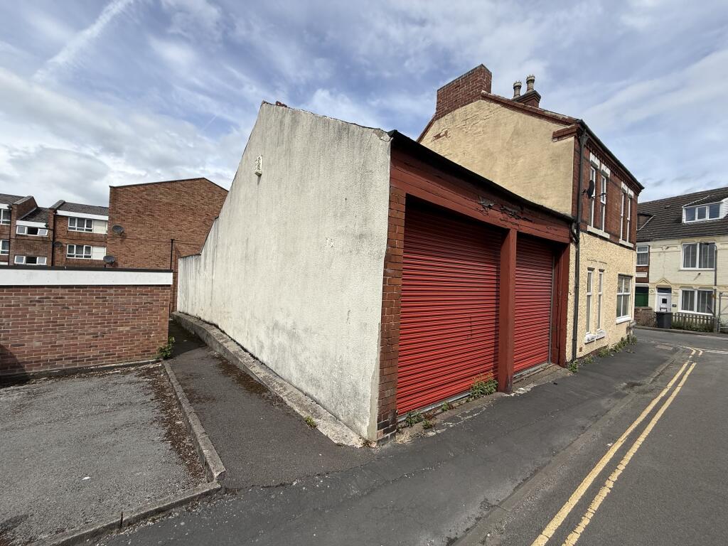 60 Wood Street, Ilkeston, Derbyshire DE7 8GE photo 4