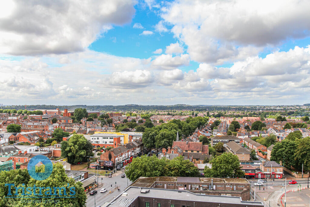 Apartment in Nottingham, Hyson Green - View 2