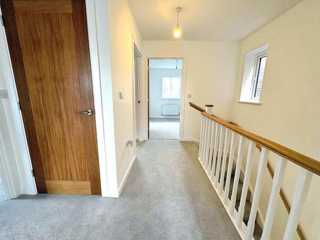 House in South Kesteven, Market Deeping - More