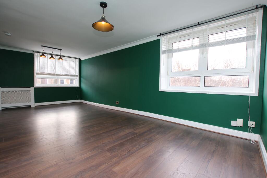 Apartment in Edinburgh, West Lothian - View 4