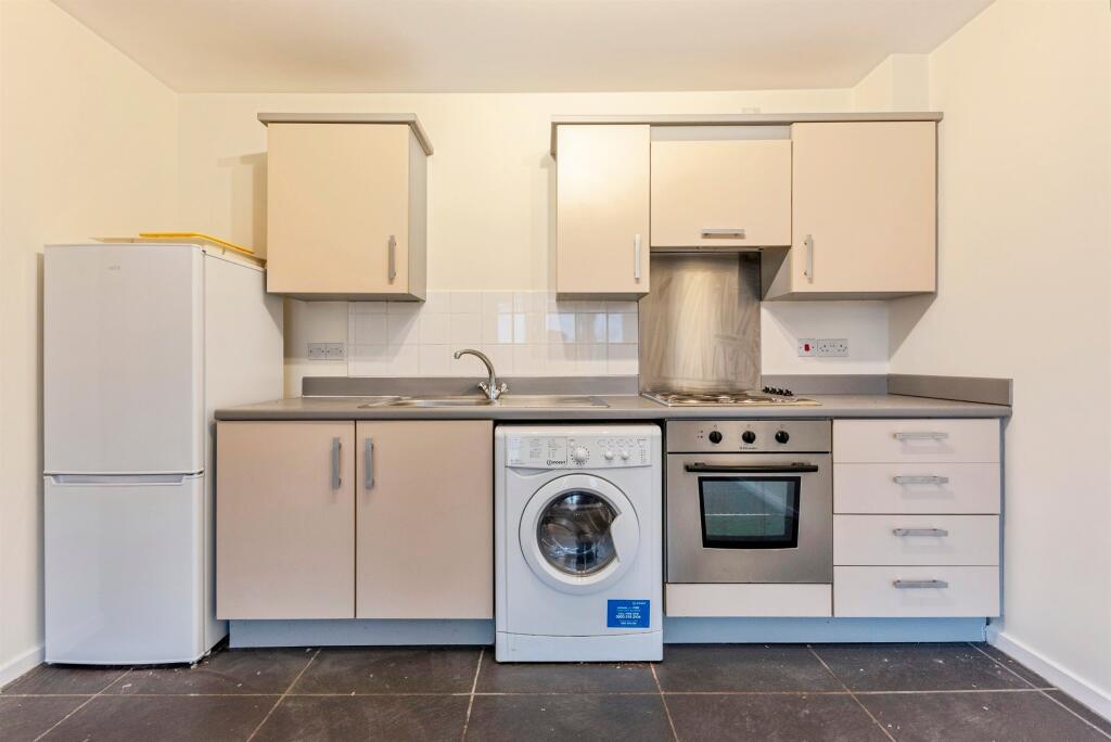 Apartment in South Kesteven, Grantham - View 3