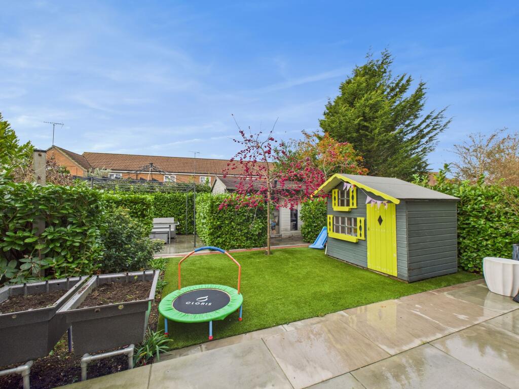 Gabriels Square, Lower Earley, RG6 photo 4