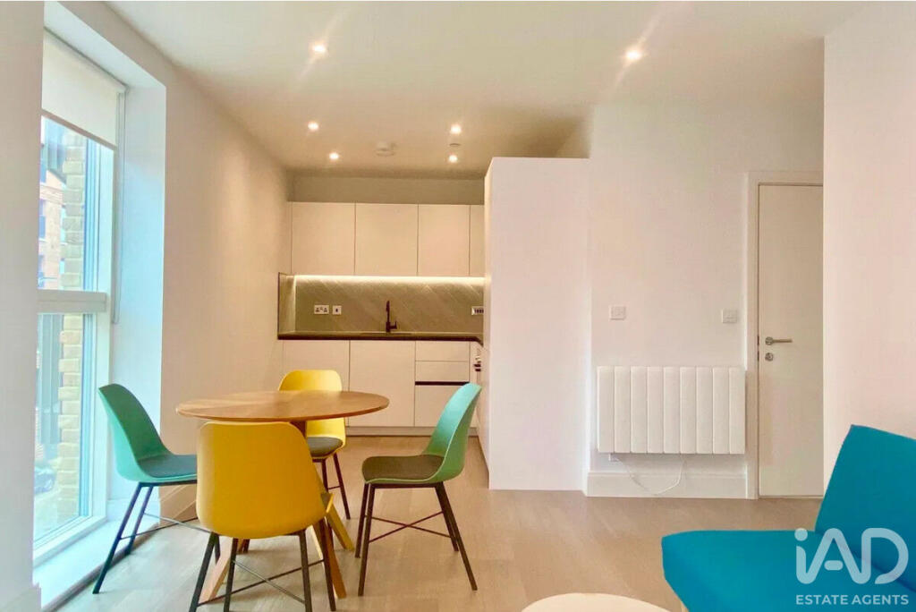 Main image of property: Memorial Avenue, Slough, SL1