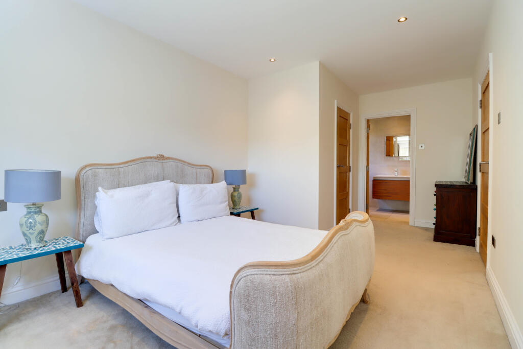 Additional image 18 of Rowlatt Drive, St. Albans, Hertfordshire, AL3