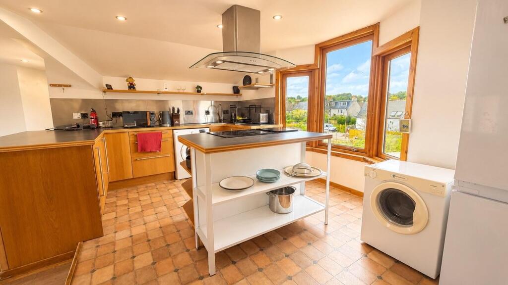 39, Lochnell Street, Lochgilphead photo 4