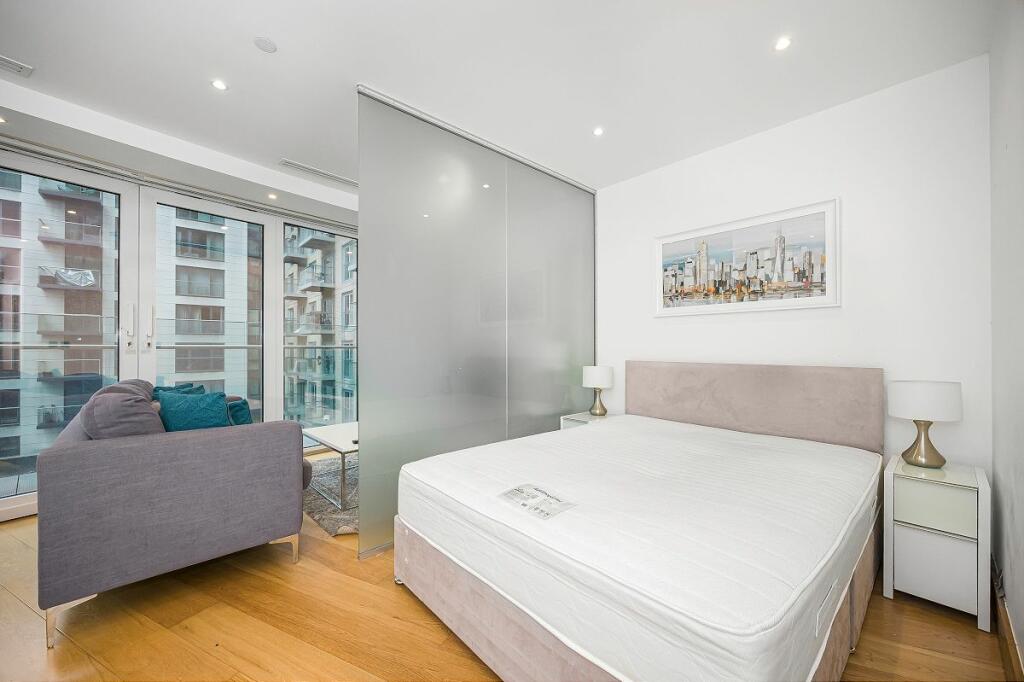 Main image of property: Arena Tower, Canary Wharf, E14