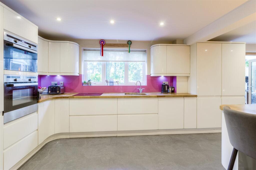 House in Wellingborough, Redhill Grange - More