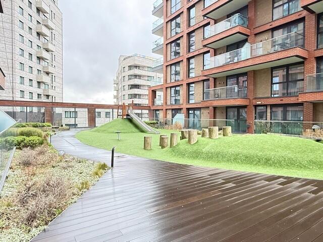 Apartment in Harrow - View 5