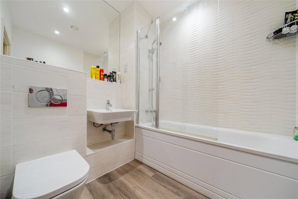 Apartment in London - View 6