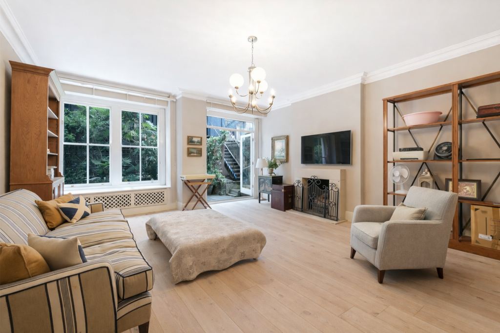 3 bedroom flat for rent