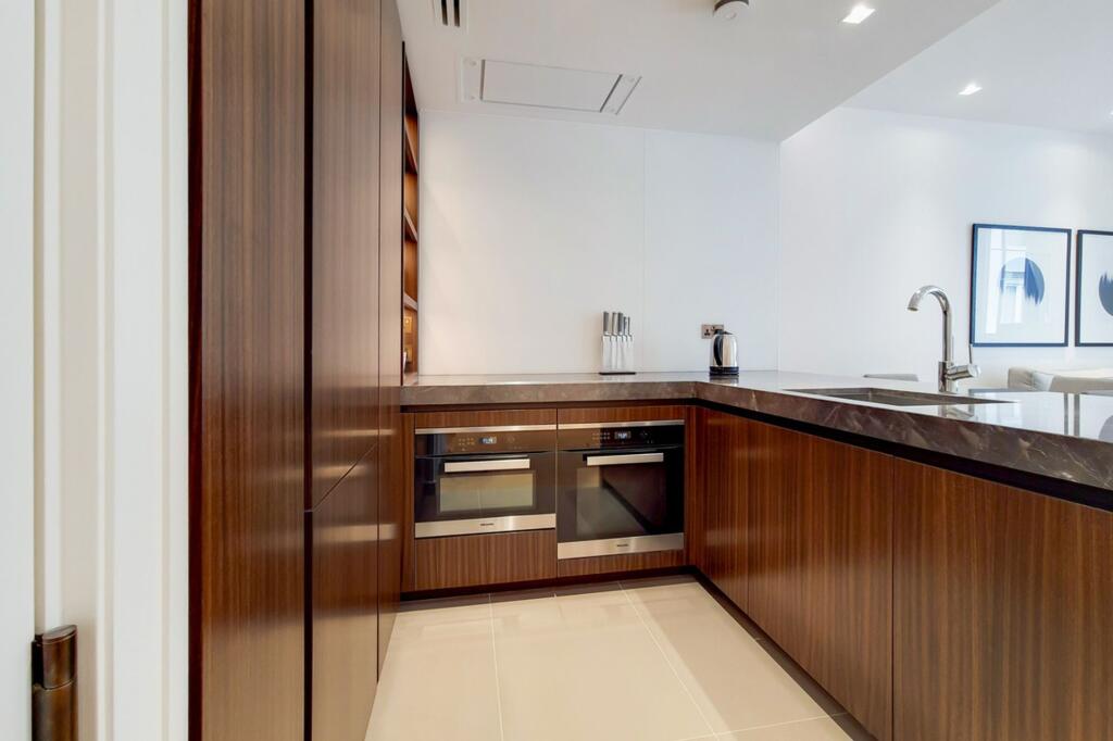 Apartment in London - More