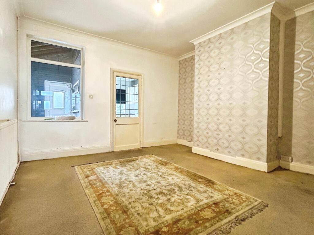 House in Doncaster, Old Denaby - More