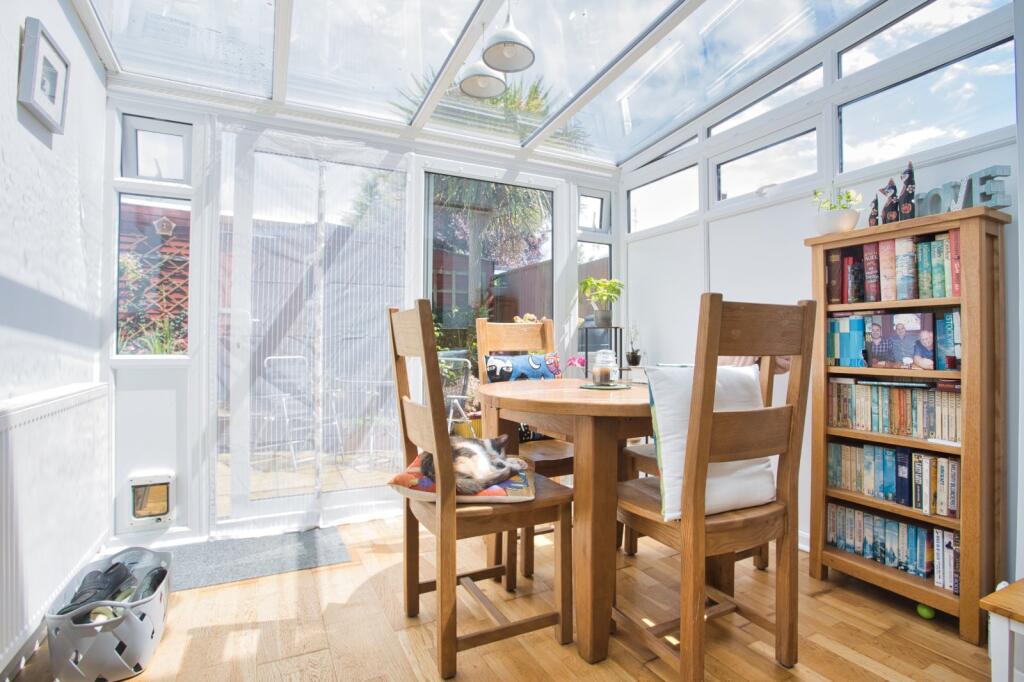 Apartment in Folkestone, East Cliff - View 4