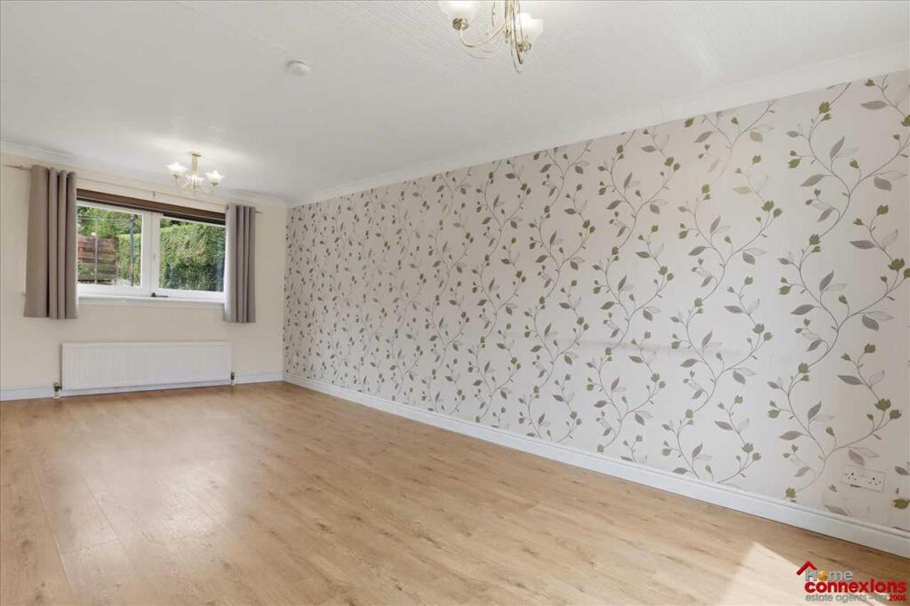 House in East Kilbride, Kelvin Industrial (North), The Murray - View 5