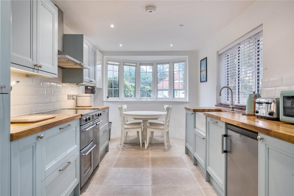 4 bed detached - West End Lane, Esher, KT10 image 6