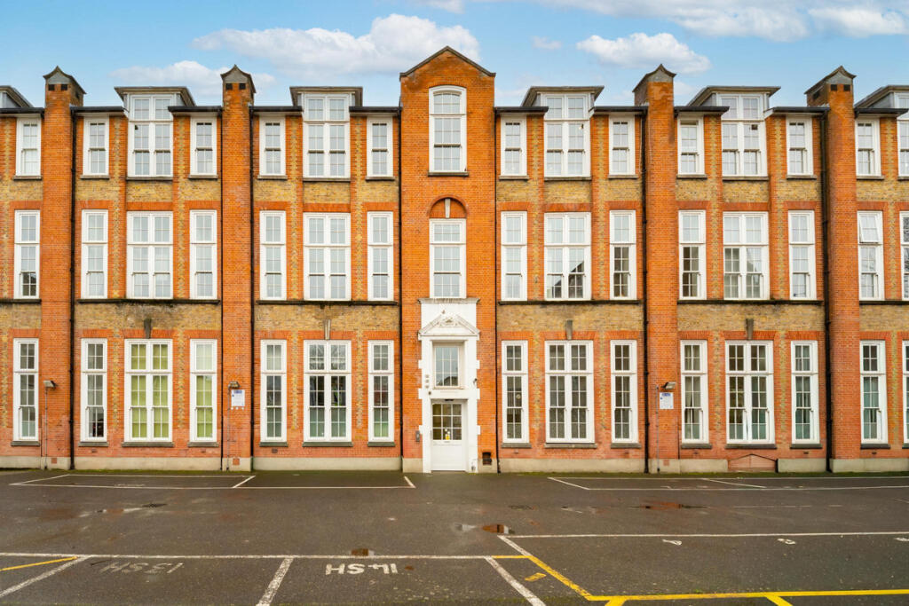Main image of property: Tollington Road, Holloway, N7