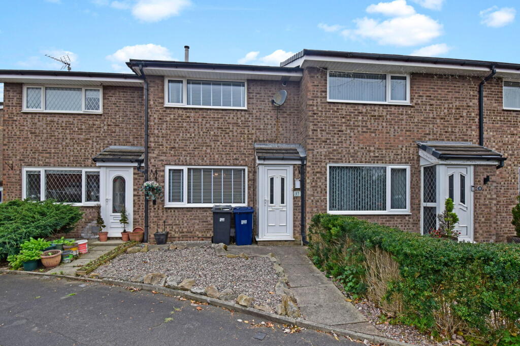 2-bed terraced on Nookfield, Leyland, PR26 7YA, £155,000