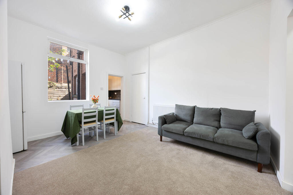 House in Wigan, Crooke, Springfield - View 3