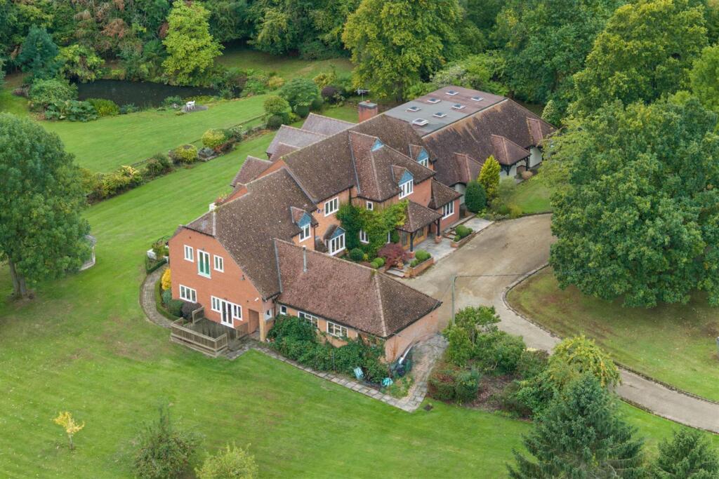 Main image of property: Manor Lane, Claverdon, Warwick