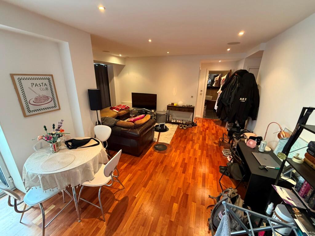 Apartment in Lincoln - View 4