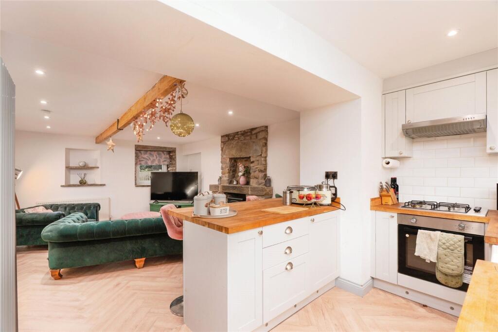 Selbourne Terrace, Earby, Barnoldswick, Lancashire, BB18 - View 6