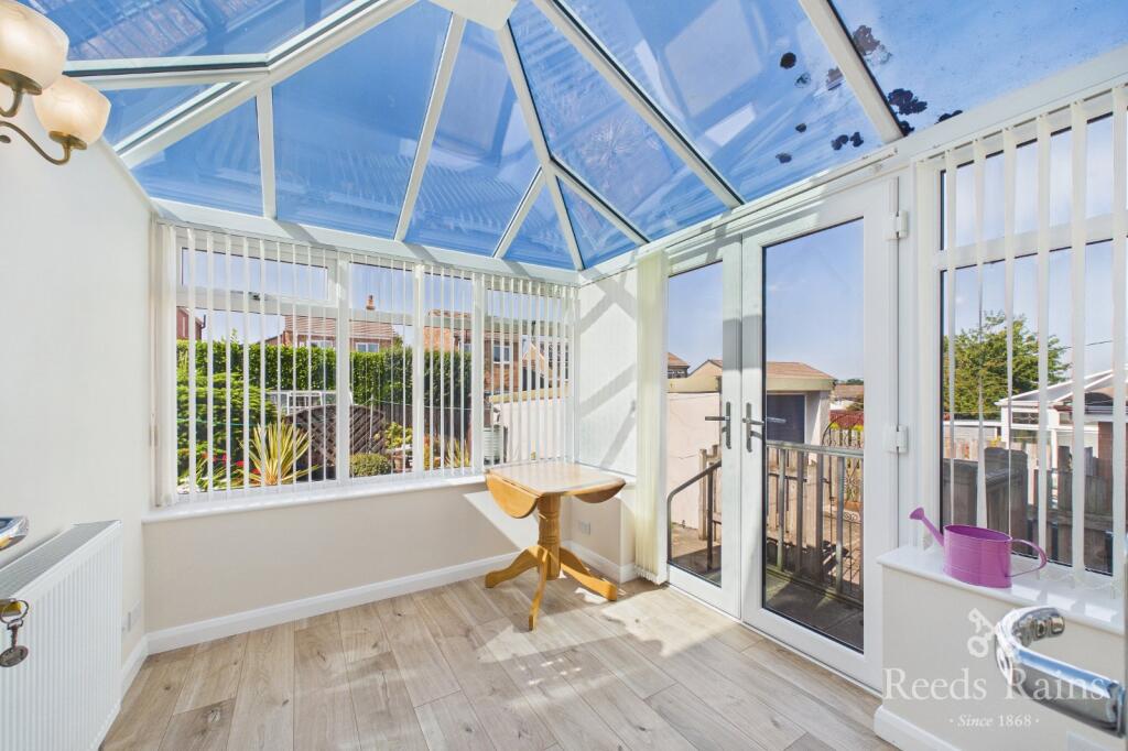 House in Huddersfield - View 4