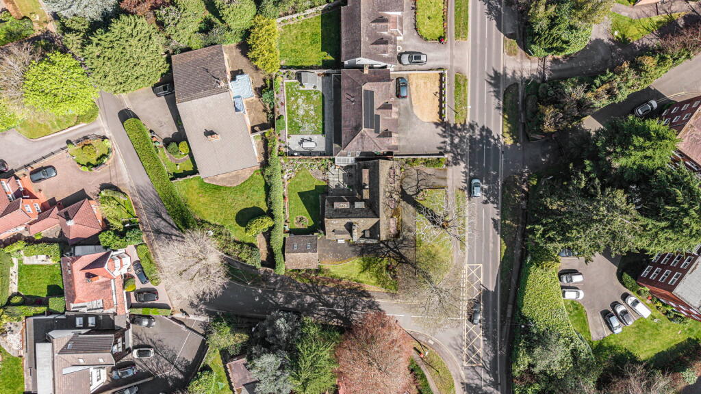 Additional image 30 of El Castano, Hampton Lane