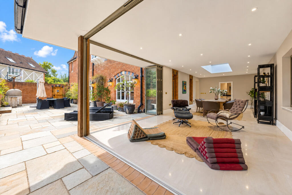 House in Tonbridge - View 4
