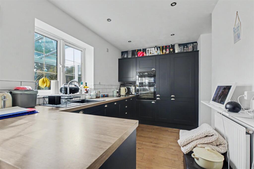 House in Nottingham - View 3