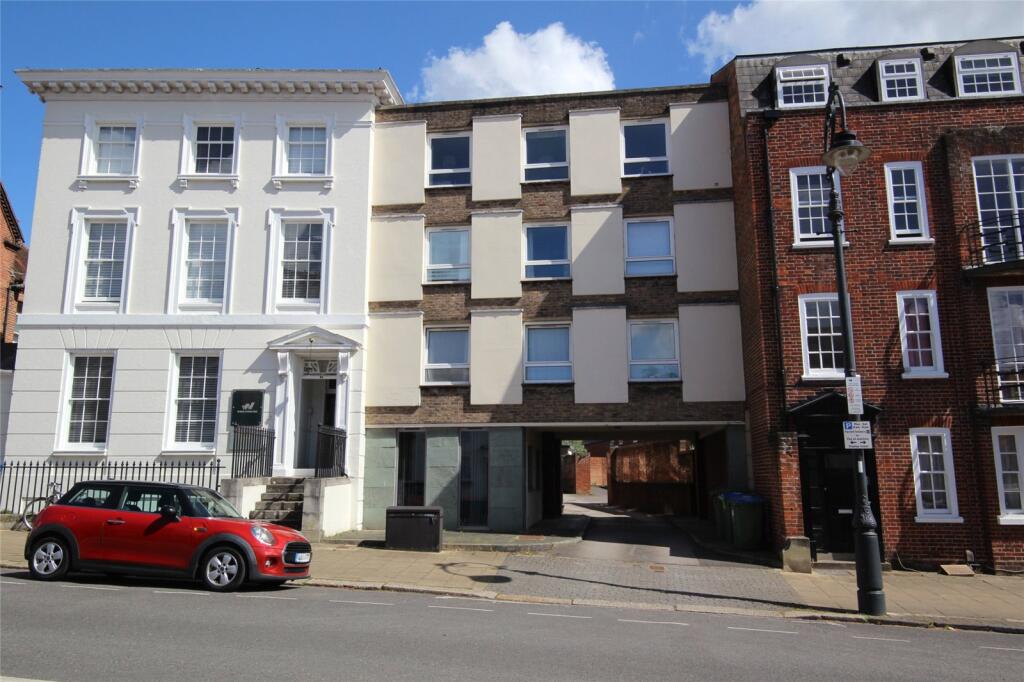 Main image of property: Whittington Court, High Street, Fareham, Hampshire, PO16