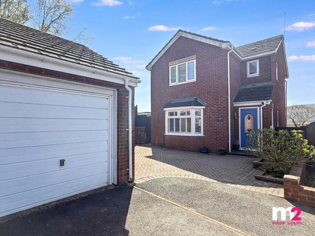 House in Newport - View 2