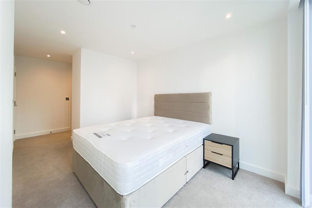 Apartment in Manchester, City Centre - View 5