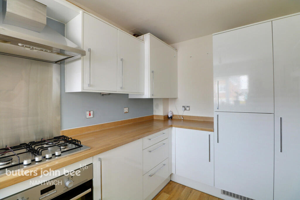 House in Shavington - View 5