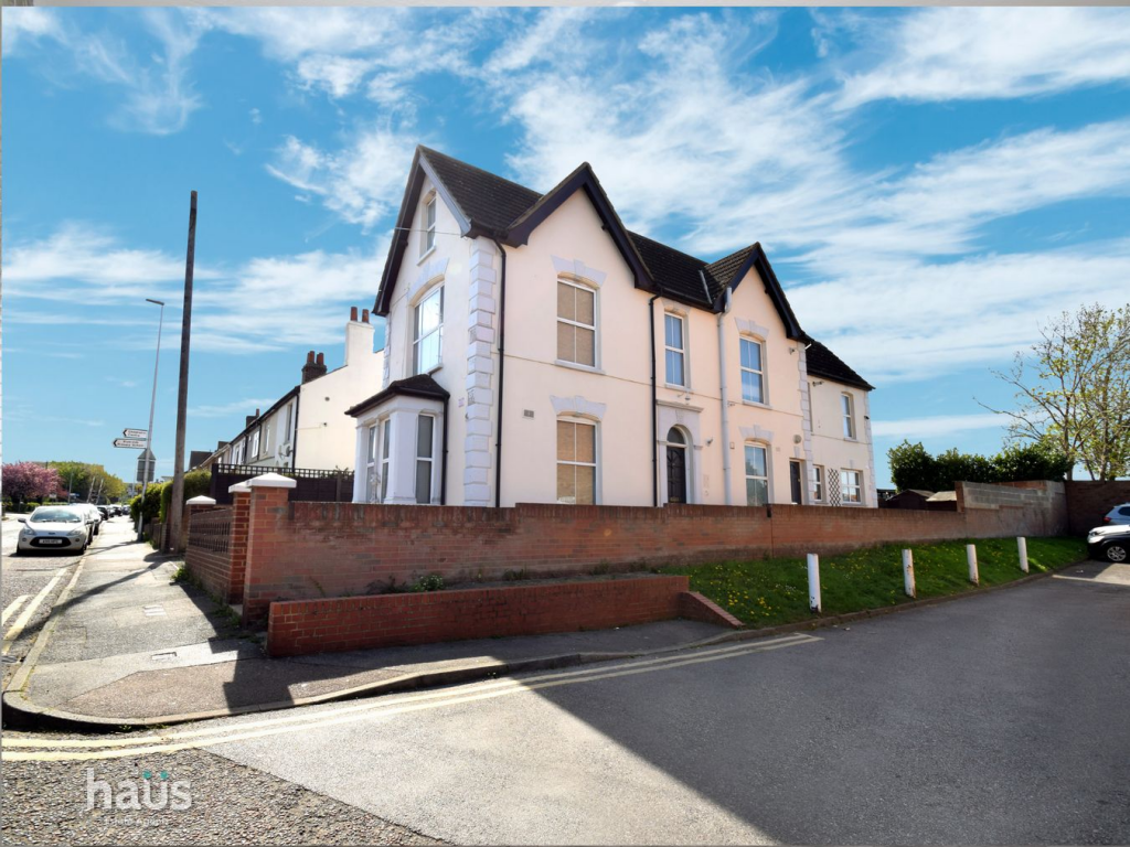 Main image of property: Station Road, Rainham, Gillingham, ME8