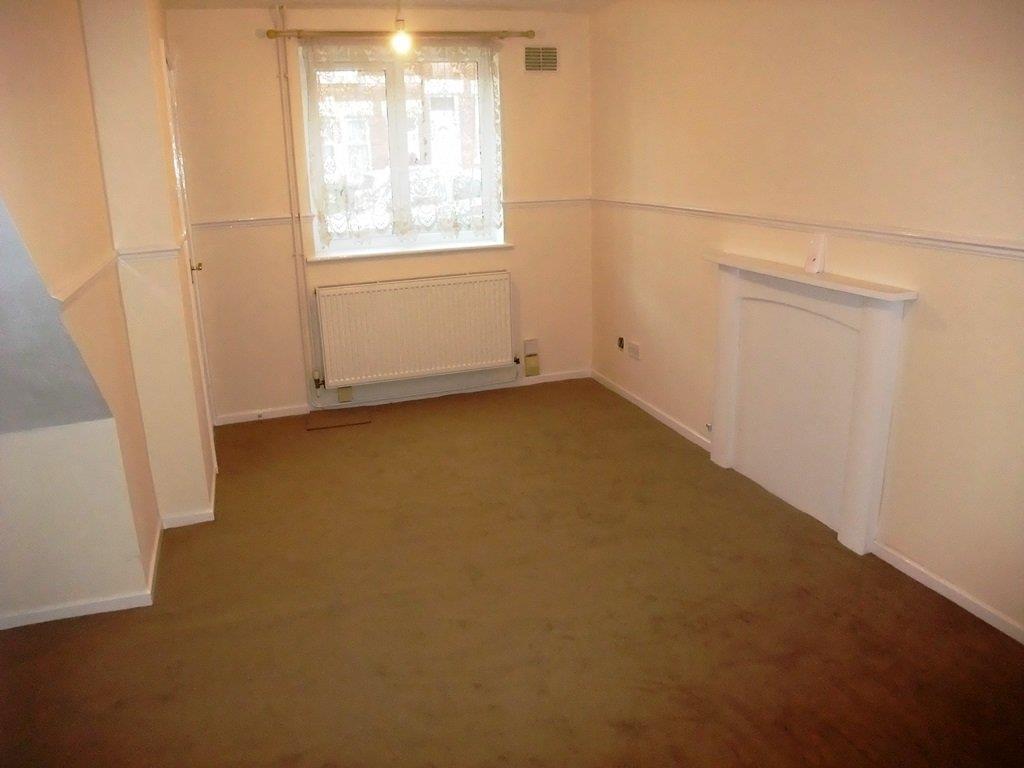 House in Wolverhampton, Low Hill - View 4